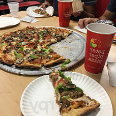 Peter Piper Pizza