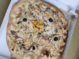Chez Dom Pizza