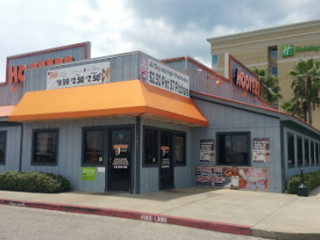 Hooters Of Gulfport