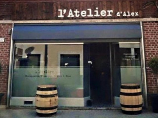 restaurant image