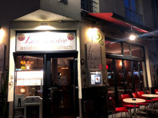 Le's Bistro