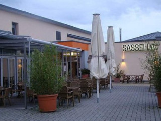 Sassella Ristorante Vinoteca