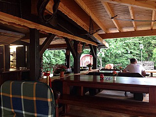 Nickelsmühle-Biergarten