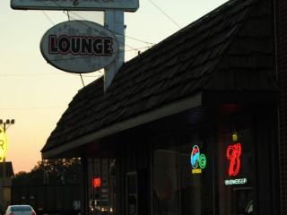 Liquid Lounge