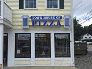 Town House Of Pizza