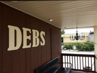 Deb's