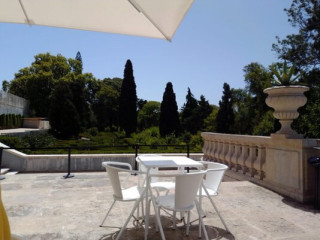 Cafetaria Do Palacio Nacional De Queluz