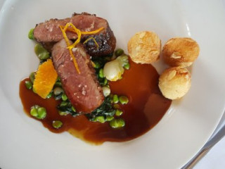 restaurant image