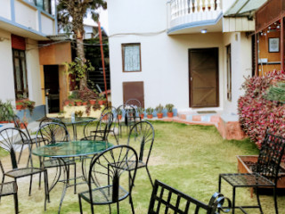 Bethel Guesthouse And Hannah's Cafe