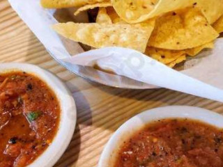 Manny's Uptown Tex-mex