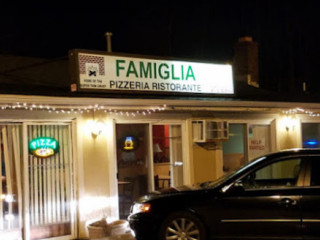 Famiglia Bistro Pizzeria