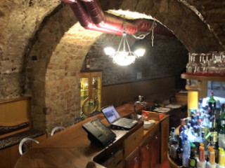 La Crypta