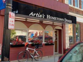 Artie's Hometown Diner