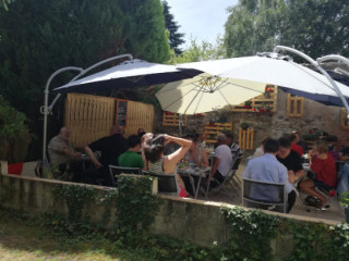 restaurant image