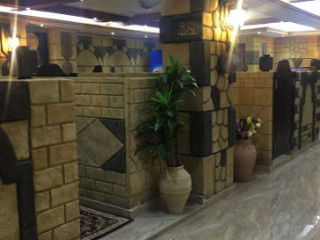 مطعم بيت العميد Al Amed House