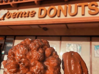 Avenue Donuts