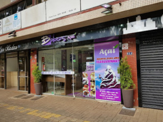 B Açaí Cafeteria.