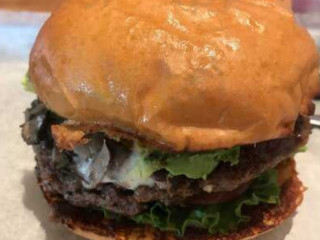 Hopdoddy Burger