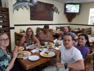 Cayo Esquivel Seafood