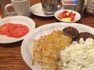 Cracker Barrel Old Country Store.