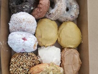 Nan's Donuts