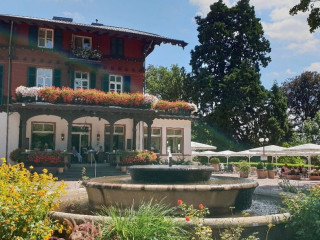 Villa Borgnis Kurhaus im Park