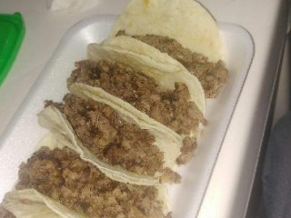 Armando Tacos Y Hamburguesas