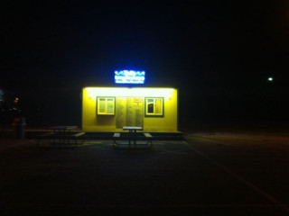 Tad's