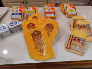 Maple Leaf Cheese Store