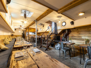 Barge East Restaurant