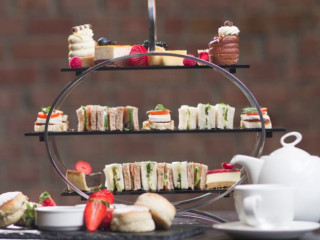 Swatch Crowne Plaza Nottingham-afternoon Tea