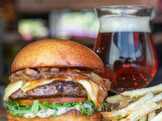 Hopdoddy Burger