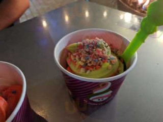 Menchie's Frozen Yogurt