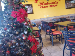 Roberto's Taco Shop