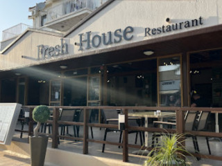 Fresh House Bar And Restaurant