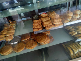 K K Bakery.