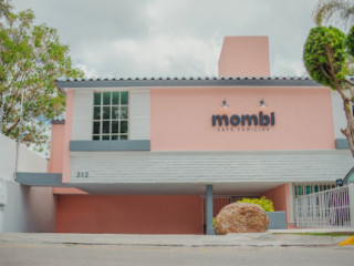 Mombi Cafe