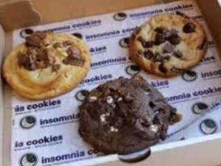 Insomnia Cookies