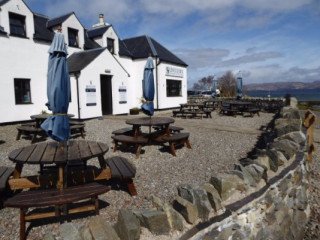 Glenuig Inn Bar And Restaurant