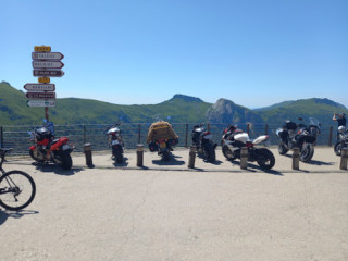 Le chalet du puy mary