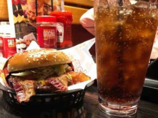 Red Robin Gourmet Burgers And Brews