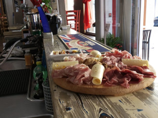 Room 32