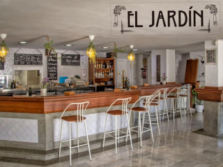 El Jardín Cafetería Crepería