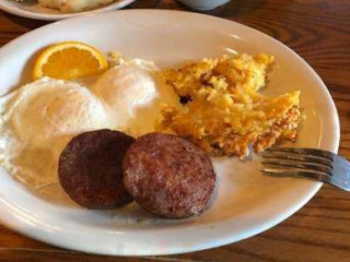 Cracker Barrel Old Country Store