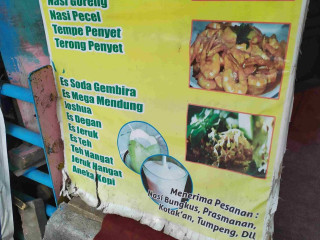 Warung Lesehan Bu Renggo