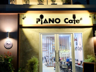 Piano Cafe