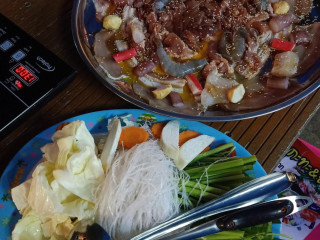 ร้านน้องแป้งหมูกะทะ ชาบู สาขาคลองหาด