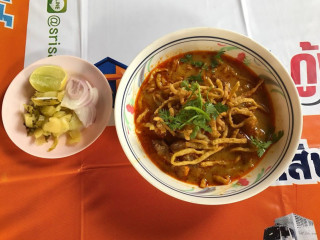 Khao Soi Kaeo Noi