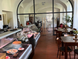 Peacock Café