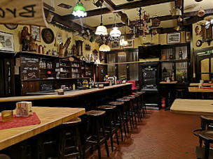 Antik-brauhaus